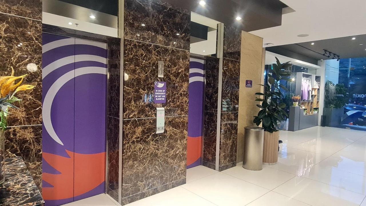 Fox Lite Grogol Джакарта Екстер'єр фото